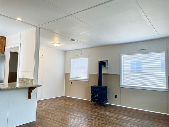 3rd image of 1535 Park Ave