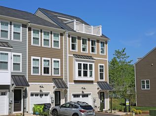 2018 Desoto Dr, Charlottesville, VA 22902