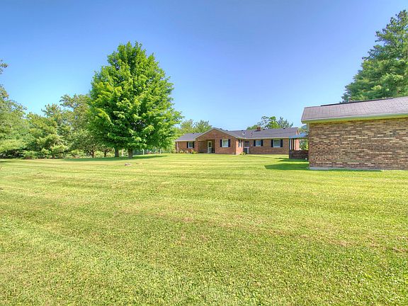 4th image of 6485 Rogers Ln