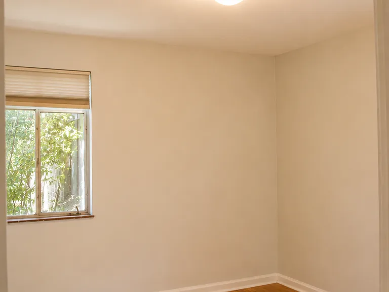 1944 S Columbine St #2 — Photo 4