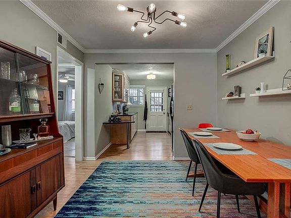 4th image of 4614 Holly St APT 46184