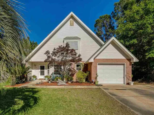 1534 Stanford Rd, Gulf Breeze, FL 32563