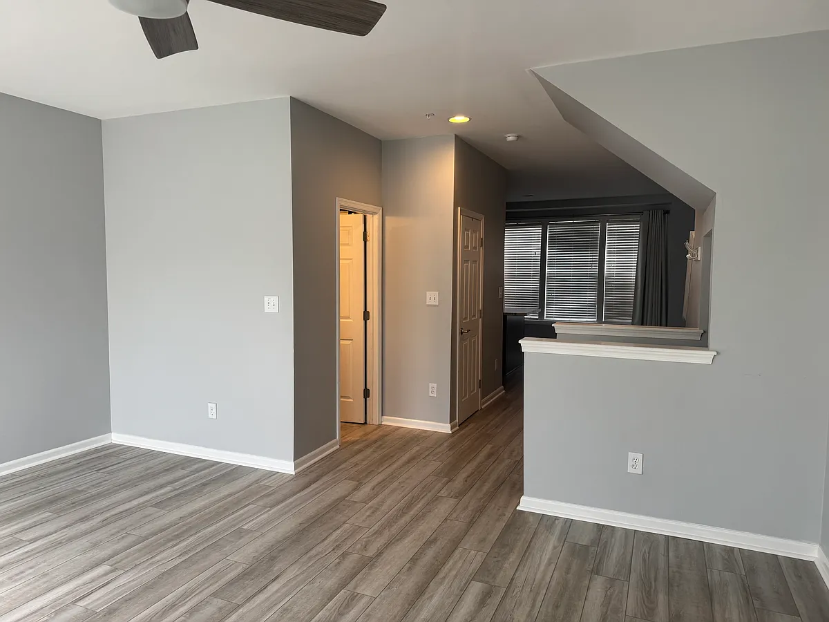 Building Photo - 35791 S Gloucester Cir