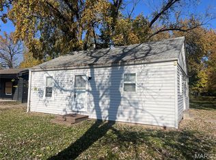 817 Sparks Ave, Cahokia, IL 62206