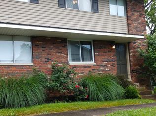 20 Lynwood Ter, Huntington, WV 25705