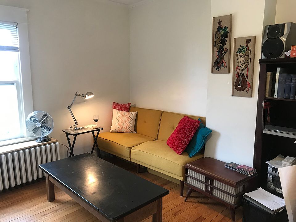 Bedroom or Study