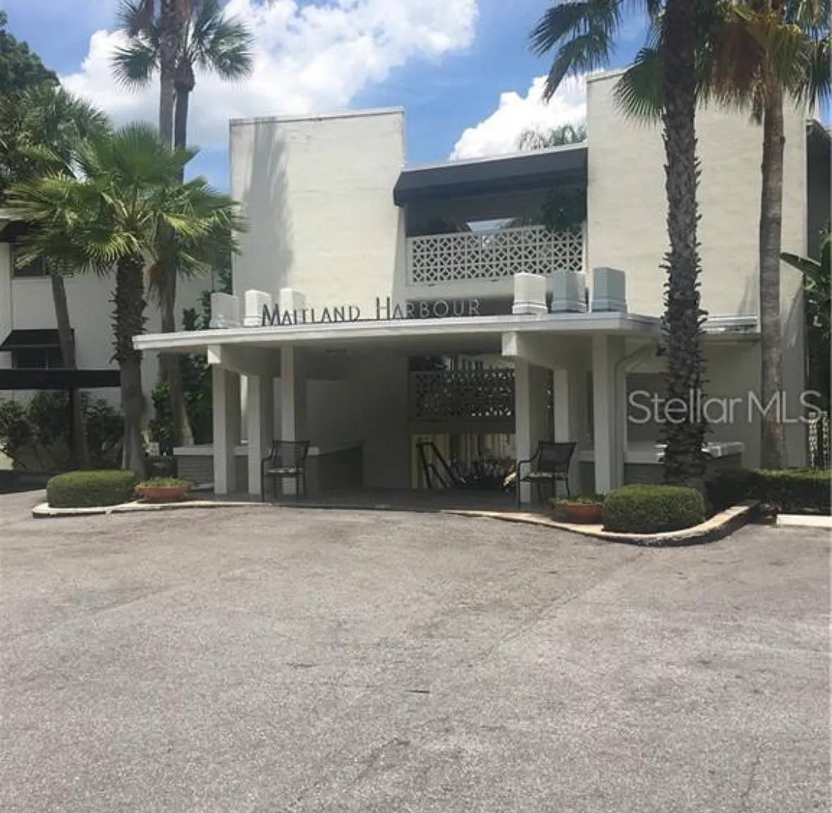 2 bed, 952 sqft, $2,500 — Photo 1