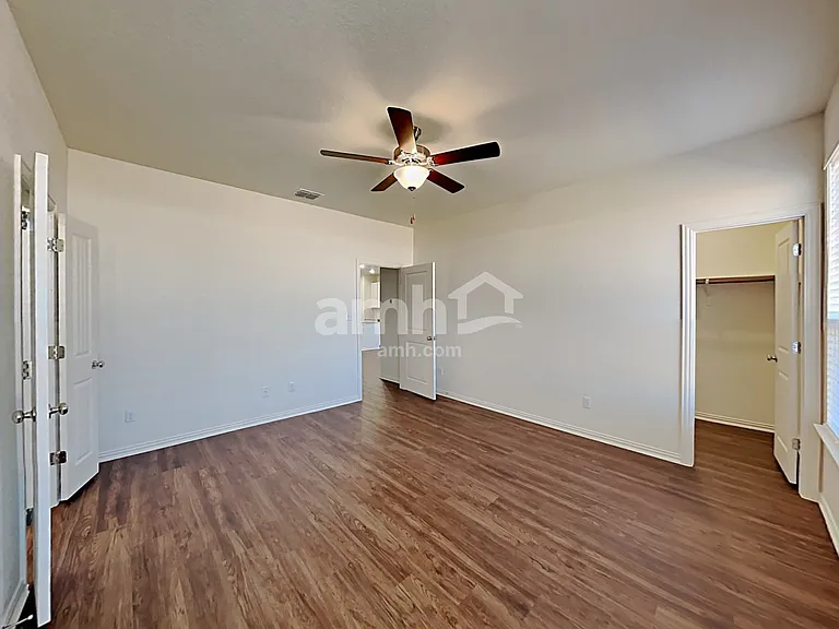 211 Pebble Creek Run — Photo 8