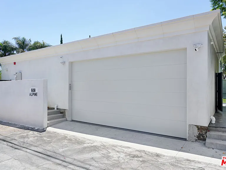 608 N Alpine Dr — Photo 62