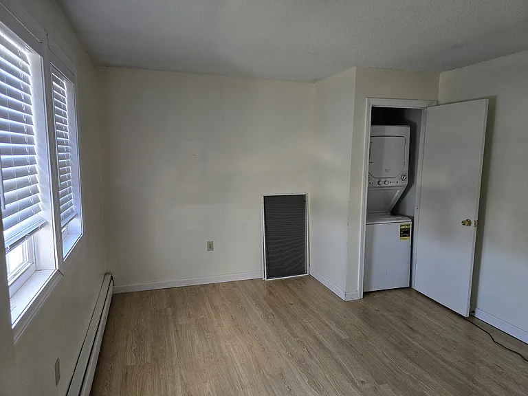 4 New Haven Dr #301 — Photo 26