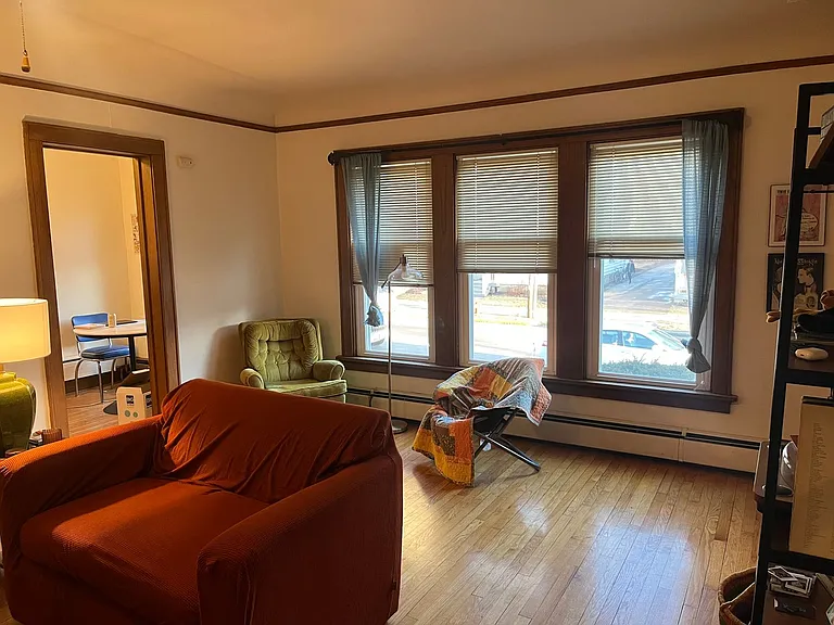 128 W Gilman St — Photo 13