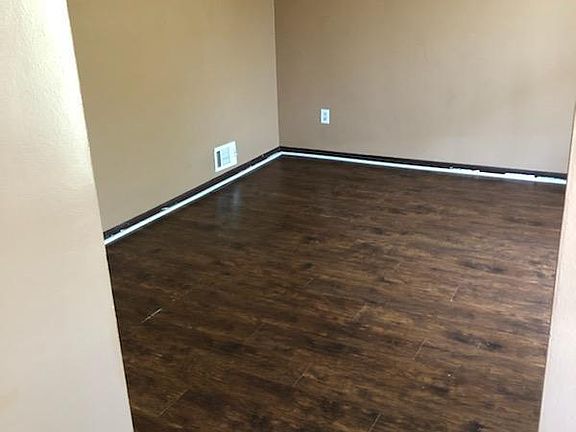 3rd image of 410 Newkirk St #410