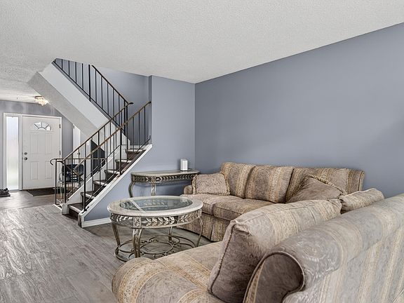 3rd image of 13445 40th St NW