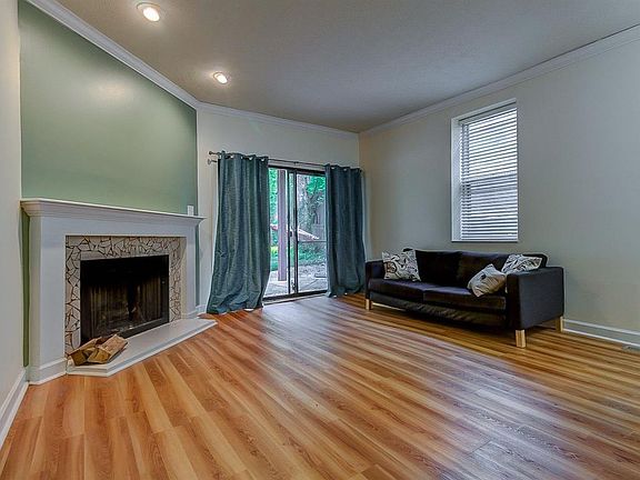 5th image of 987 Paradrome St APT A