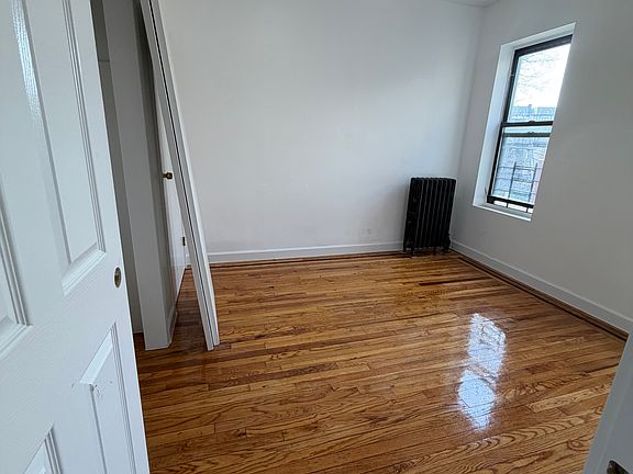 4th image of 1721 Hobart Ave APT 1