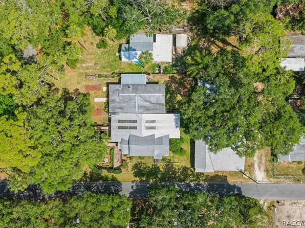 6 62nd St, Yankeetown, FL 34498