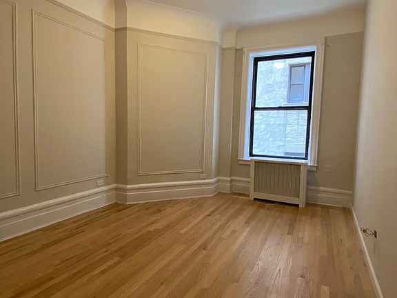 2nd image of 251 Fort Washington Ave #26