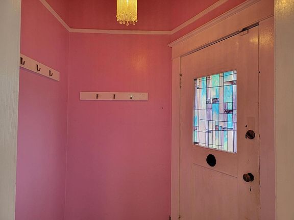 5th image of 809 N Branciforte Ave
