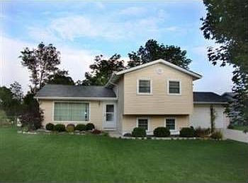 1st image of 445 Delaware Dr