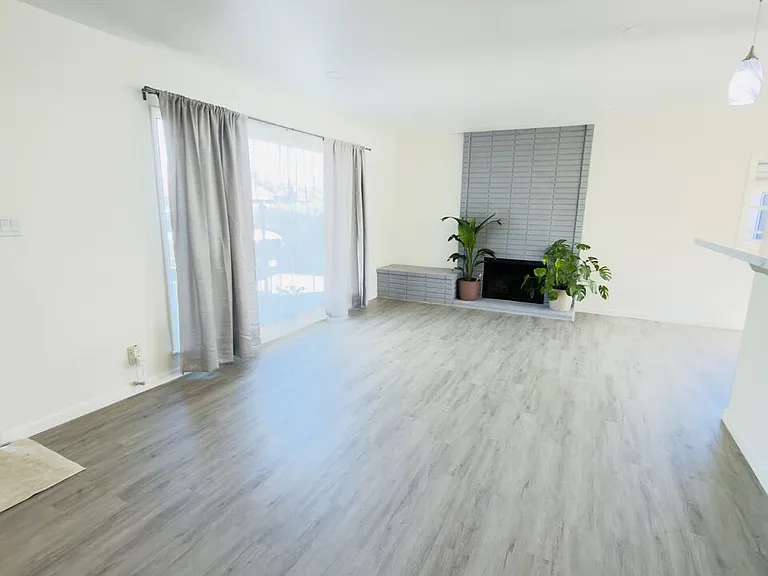 6403 Barela Ave — Photo 2