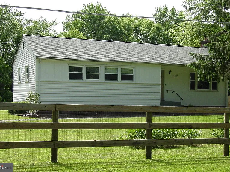 22333 Nicholson Farm Rd — Photo 1