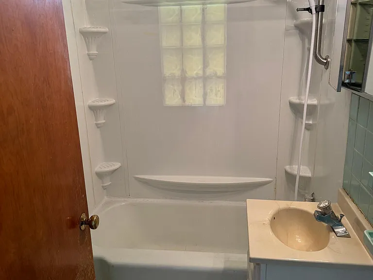 807 Potomac Ave — Photo 23