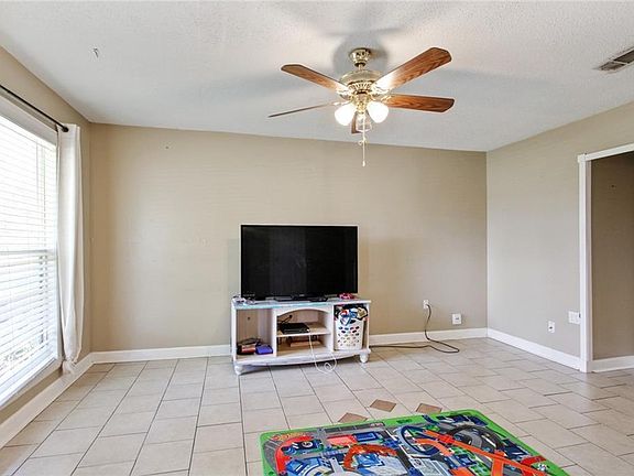 2nd image of 3509 W Loyola Dr
