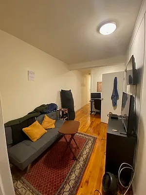 Rented by Manhattan Dwelling Corporation | media 15