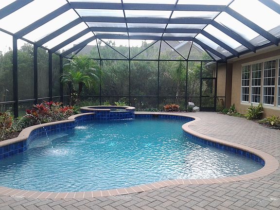 3rd image of 1841 Forest Glen Way
