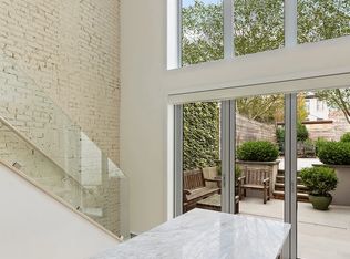 327 Carroll St, Brooklyn, NY 11231