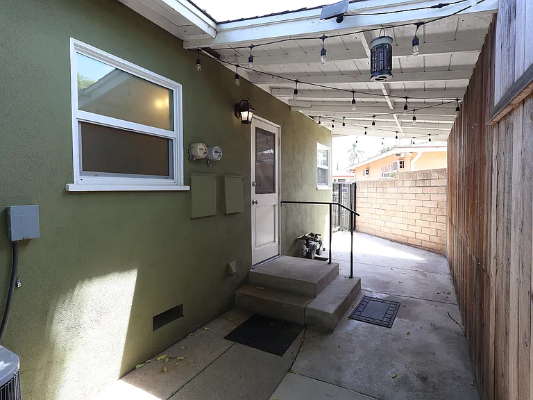 side yard