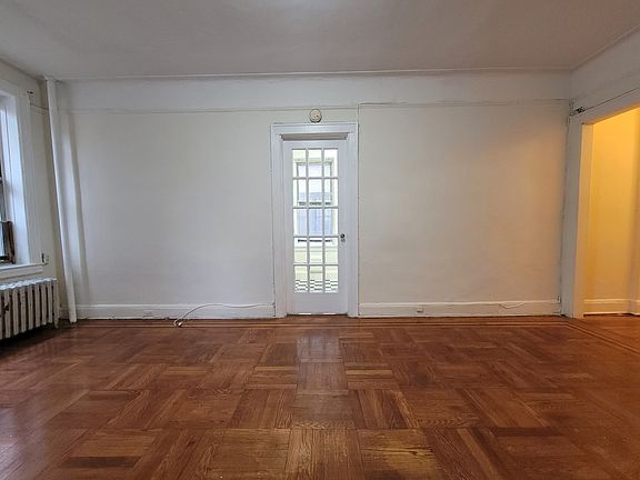5th image of 44-15 43rd Ave #1A