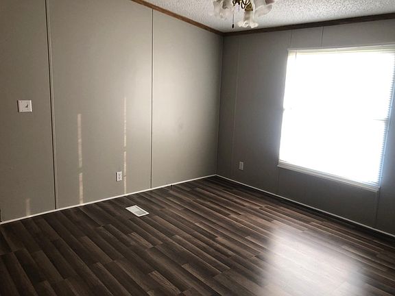 3rd image of 135 Westminister Ave
