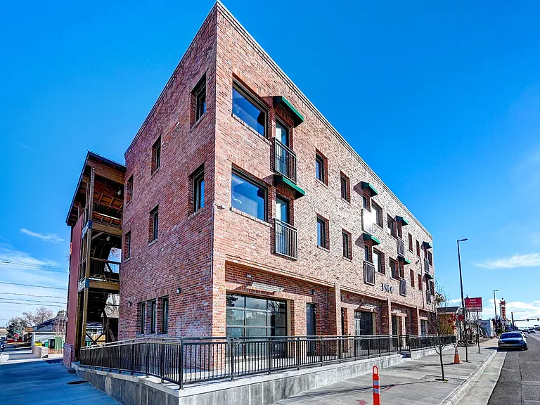 3800 S Broadway #G — Photo 17