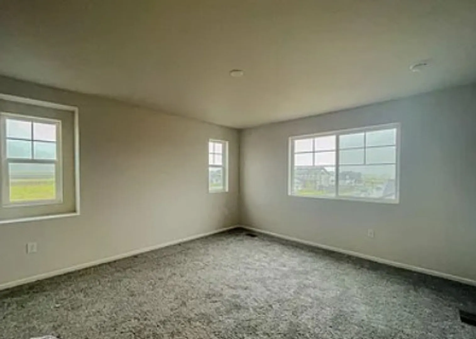 Long Realty And Property Management- 4bed 3bath In Commerce City — Photo 3