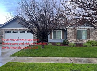 2596 Bell Port Ave, Tulare, CA