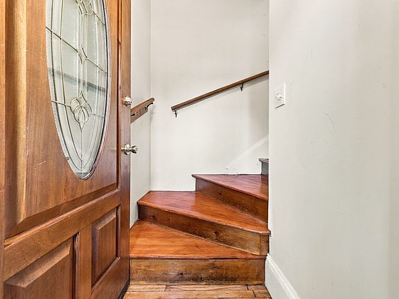 4th image of 70 Leonard St #2