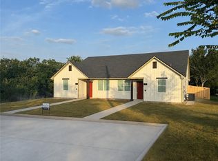 142 E Martin Luther King Dr, Caldwell, TX 77836
