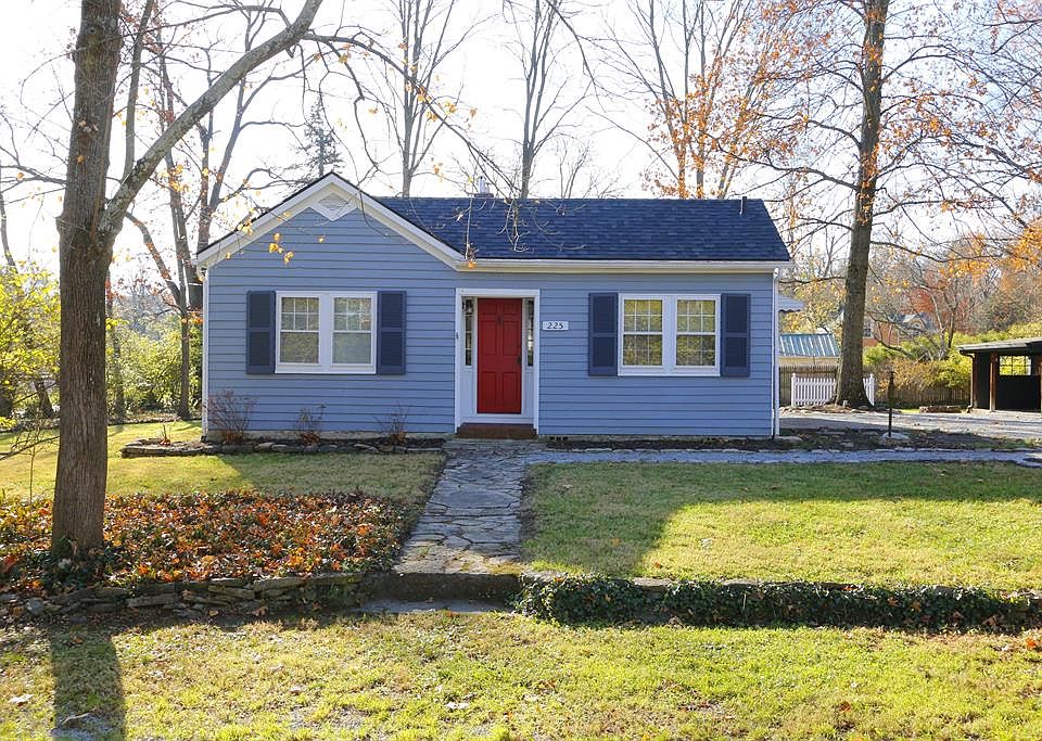 1st image of 225 Magnolia Ave