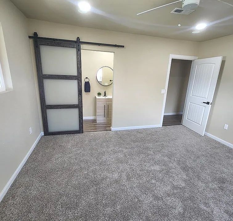 2nd image of 2315 W 15th St
