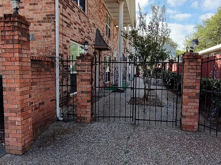 4513 Avenue P 1/2 #3 — Photo 1