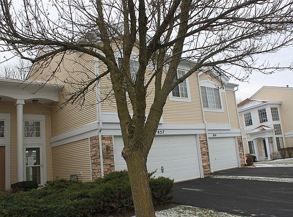 2nd image of 857 Mesa Dr #0