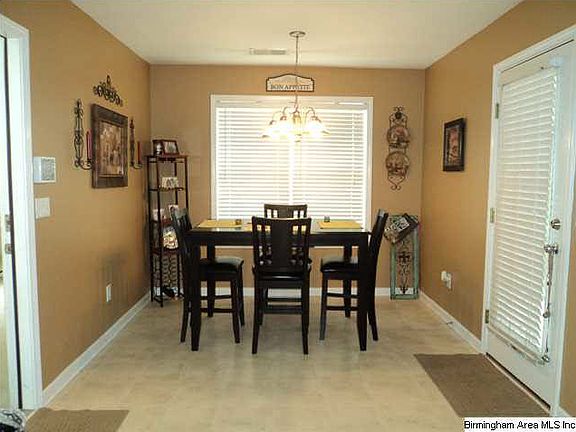 5th image of 5805 Marchester Cir