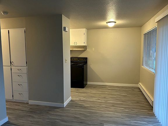 3rd image of 12413 Bridgeport Way SW APT 9