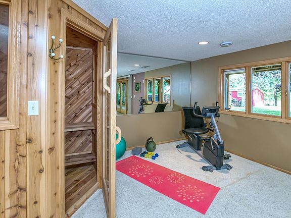 5th image of 28350 Isle Ave