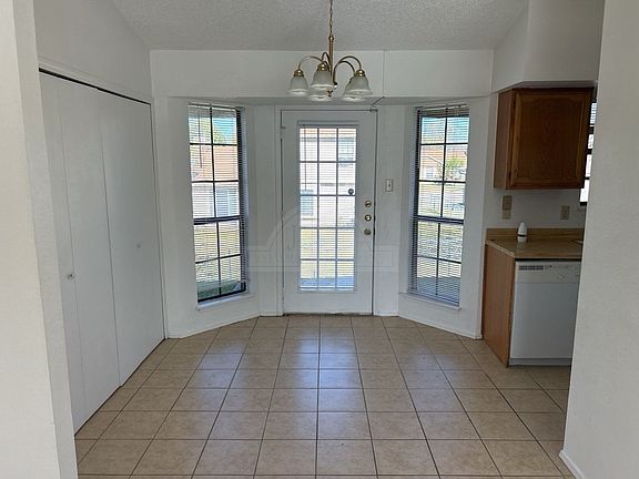4th image of 1801 Lea Ann Dr