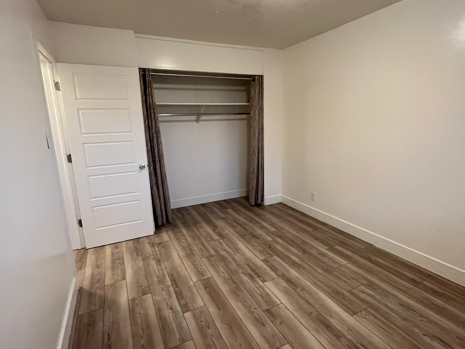 2 bed, 850 sqft, $1,375 — Photo 3