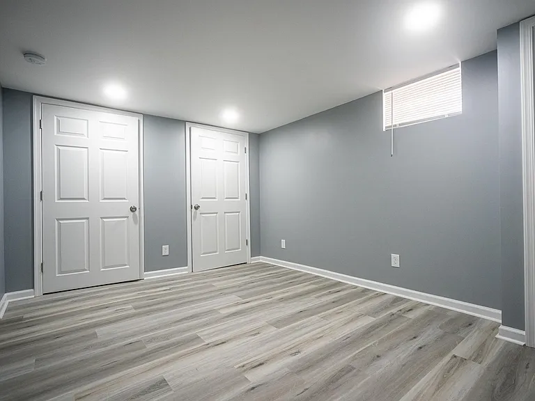 5902 Addison St #BASEMENT — Photo 10