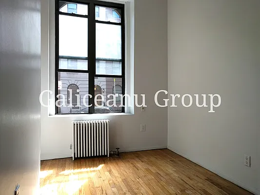 Rented by Lexington Real Estate Group | media 25