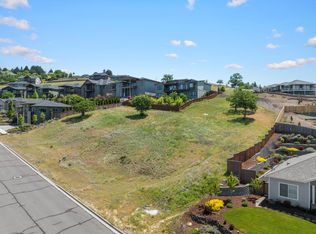 4469 Vista Pointe Dr, Medford, OR